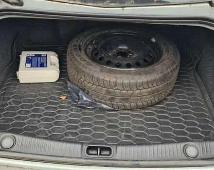 Серый Рено Меган, объемом двигателя 2 л и пробегом 220 тыс. км за 4999 $, фото 2 на Automoto.ua