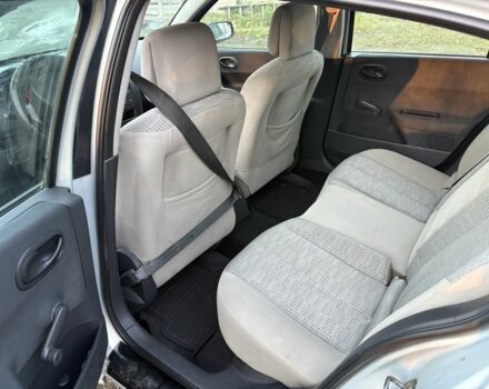 Серый Рено Меган, объемом двигателя 1.4 л и пробегом 350 тыс. км за 3900 $, фото 13 на Automoto.ua