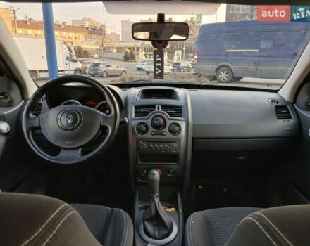 Сірий Рено Меган, об'ємом двигуна 1.39 л та пробігом 270 тис. км за 3300 $, фото 9 на Automoto.ua