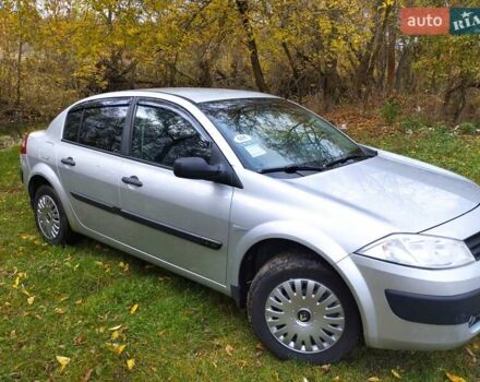 Рено Меган 2005 в Смеле на Automoto.ua Серый Рено Меган, объемом двигателя 1.39 л и пробегом 157 тыс. км за 4900 $, фото 7 на Automoto.ua