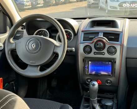Серый Рено Меган, объемом двигателя 1.6 л и пробегом 132 тыс. км за 4780 $, фото 23 на Automoto.ua