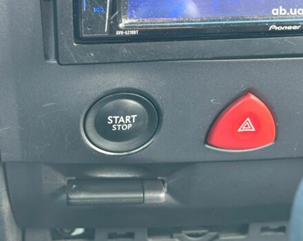 Серый Рено Меган, объемом двигателя 1.6 л и пробегом 132 тыс. км за 4780 $, фото 28 на Automoto.ua