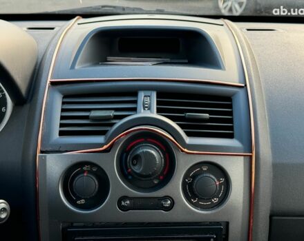 Серый Рено Меган, объемом двигателя 1.6 л и пробегом 132 тыс. км за 4780 $, фото 26 на Automoto.ua