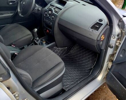 Сірий Рено Меган, об'ємом двигуна 1.4 л та пробігом 250 тис. км за 3600 $, фото 2 на Automoto.ua