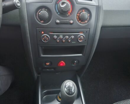 Серый Рено Меган, объемом двигателя 1.6 л и пробегом 238 тыс. км за 4350 $, фото 7 на Automoto.ua