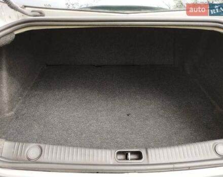 Рено Меган 2005 в Смеле на Automoto.ua Серый Рено Меган, объемом двигателя 1.39 л и пробегом 157 тыс. км за 4900 $, фото 19 на Automoto.ua