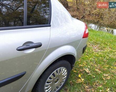 Рено Меган 2005 в Смеле на Automoto.ua Серый Рено Меган, объемом двигателя 1.39 л и пробегом 157 тыс. км за 4900 $, фото 3 на Automoto.ua