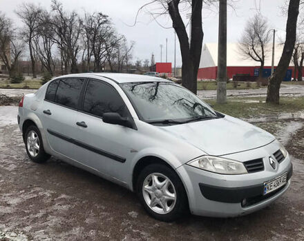 Серый Рено Меган, объемом двигателя 1.4 л и пробегом 317 тыс. км за 4000 $, фото 3 на Automoto.ua