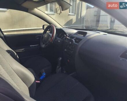 Сірий Рено Меган, об'ємом двигуна 1.6 л та пробігом 196 тис. км за 4500 $, фото 4 на Automoto.ua