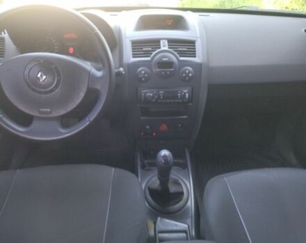 Серый Рено Меган, объемом двигателя 1.6 л и пробегом 260 тыс. км за 4000 $, фото 4 на Automoto.ua