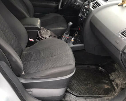 Серый Рено Меган, объемом двигателя 1.4 л и пробегом 317 тыс. км за 4000 $, фото 18 на Automoto.ua