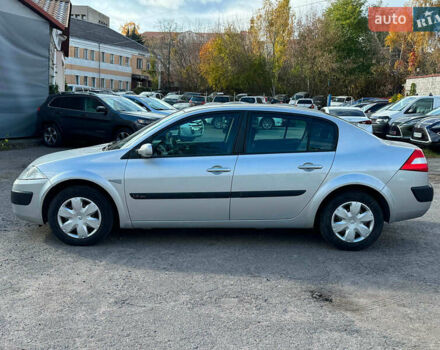 Серый Рено Меган, объемом двигателя 1.6 л и пробегом 132 тыс. км за 4780 $, фото 11 на Automoto.ua