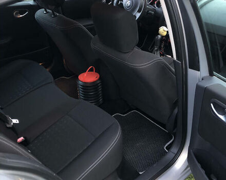 Серый Рено Меган, объемом двигателя 1.6 л и пробегом 235 тыс. км за 5500 $, фото 8 на Automoto.ua