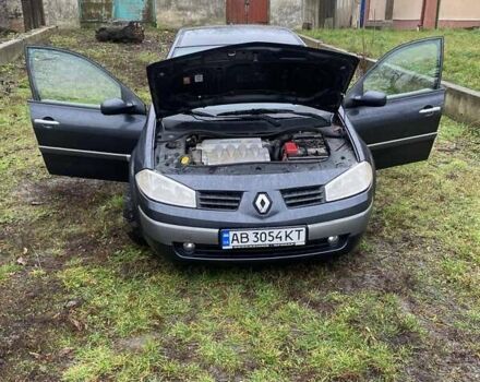 Серый Рено Меган, объемом двигателя 1.6 л и пробегом 254 тыс. км за 4800 $, фото 1 на Automoto.ua