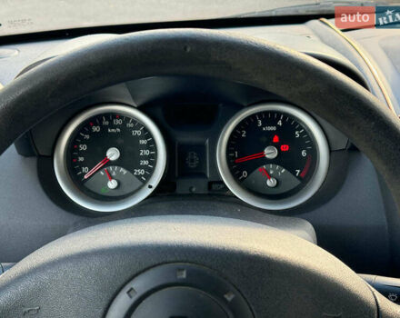 Серый Рено Меган, объемом двигателя 1.6 л и пробегом 132 тыс. км за 4780 $, фото 25 на Automoto.ua