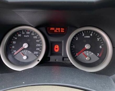 Серый Рено Меган, объемом двигателя 1.6 л и пробегом 254 тыс. км за 4800 $, фото 11 на Automoto.ua