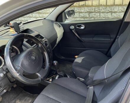 Серый Рено Меган, объемом двигателя 1.6 л и пробегом 274 тыс. км за 4300 $, фото 3 на Automoto.ua