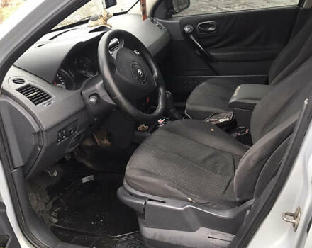 Серый Рено Меган, объемом двигателя 1.4 л и пробегом 317 тыс. км за 4000 $, фото 11 на Automoto.ua