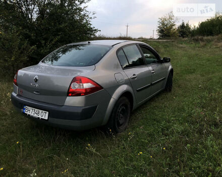 Серый Рено Меган, объемом двигателя 1.6 л и пробегом 235 тыс. км за 5500 $, фото 3 на Automoto.ua