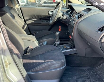 Серый Рено Меган, объемом двигателя 1.6 л и пробегом 132 тыс. км за 4780 $, фото 22 на Automoto.ua