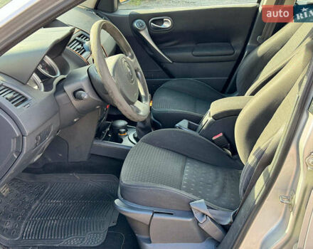 Серый Рено Меган, объемом двигателя 1.6 л и пробегом 132 тыс. км за 4780 $, фото 15 на Automoto.ua