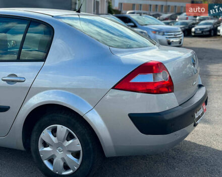 Серый Рено Меган, объемом двигателя 1.6 л и пробегом 132 тыс. км за 4780 $, фото 8 на Automoto.ua