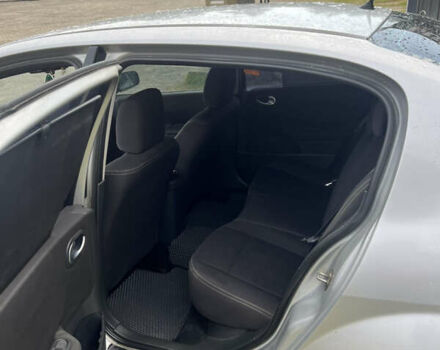 Серый Рено Меган, объемом двигателя 1.6 л и пробегом 246 тыс. км за 4100 $, фото 9 на Automoto.ua