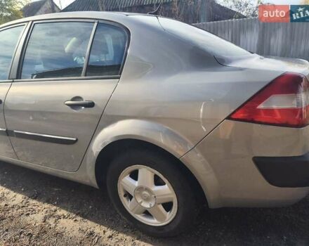 Сірий Рено Меган, об'ємом двигуна 1.6 л та пробігом 196 тис. км за 4500 $, фото 1 на Automoto.ua