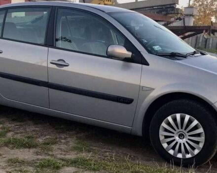 Серый Рено Меган, объемом двигателя 0 л и пробегом 290 тыс. км за 2800 $, фото 2 на Automoto.ua