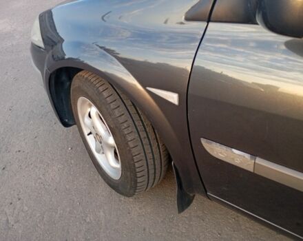 Серый Рено Меган, объемом двигателя 1.6 л и пробегом 220 тыс. км за 4700 $, фото 4 на Automoto.ua