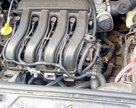 Сірий Рено Меган, об'ємом двигуна 1.6 л та пробігом 290 тис. км за 5500 $, фото 7 на Automoto.ua