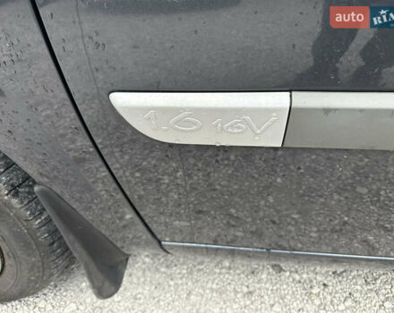 Сірий Рено Меган, об'ємом двигуна 1.6 л та пробігом 200 тис. км за 4600 $, фото 17 на Automoto.ua