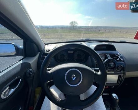 Серый Рено Меган, объемом двигателя 1.6 л и пробегом 225 тыс. км за 4250 $, фото 14 на Automoto.ua