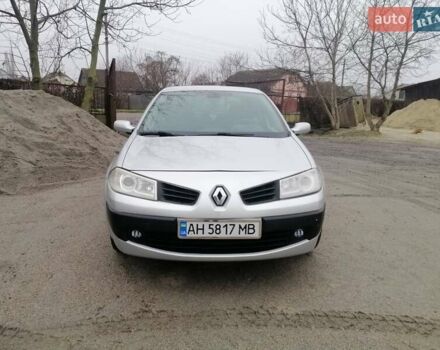 Серый Рено Меган, объемом двигателя 1.6 л и пробегом 235 тыс. км за 3700 $, фото 2 на Automoto.ua