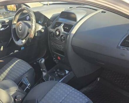 Серый Рено Меган, объемом двигателя 1.39 л и пробегом 268 тыс. км за 4100 $, фото 15 на Automoto.ua