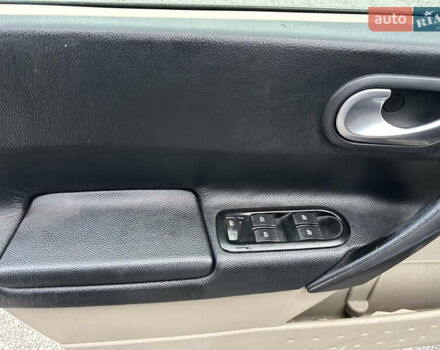 Сірий Рено Меган, об'ємом двигуна 1.6 л та пробігом 200 тис. км за 4600 $, фото 19 на Automoto.ua