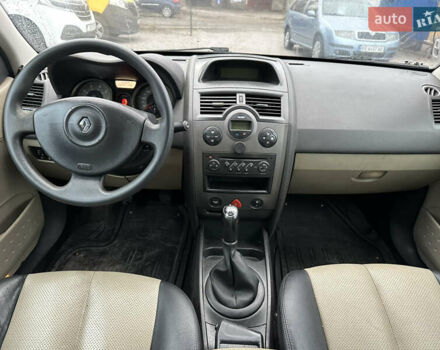 Сірий Рено Меган, об'ємом двигуна 1.6 л та пробігом 200 тис. км за 4600 $, фото 15 на Automoto.ua