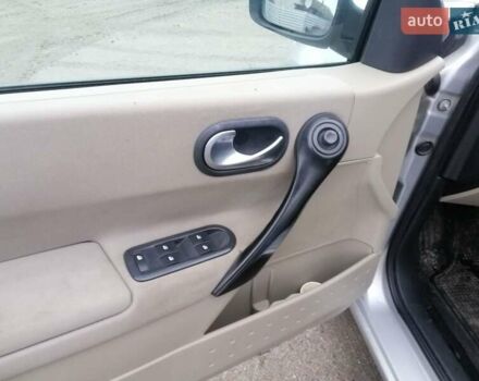 Серый Рено Меган, объемом двигателя 1.6 л и пробегом 235 тыс. км за 3700 $, фото 11 на Automoto.ua