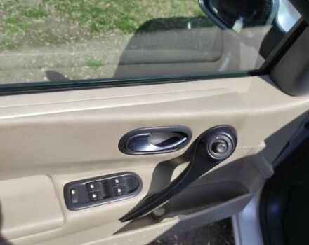 Сірий Рено Меган, об'ємом двигуна 1.6 л та пробігом 260 тис. км за 5300 $, фото 11 на Automoto.ua