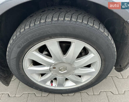 Сірий Рено Меган, об'ємом двигуна 1.6 л та пробігом 240 тис. км за 3900 $, фото 14 на Automoto.ua