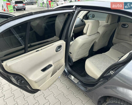 Сірий Рено Меган, об'ємом двигуна 1.6 л та пробігом 240 тис. км за 3900 $, фото 16 на Automoto.ua