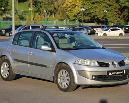 Серый Рено Меган, объемом двигателя 1.6 л и пробегом 238 тыс. км за 5900 $, фото 2 на Automoto.ua