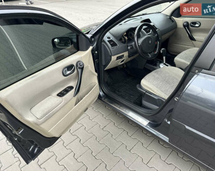 Сірий Рено Меган, об'ємом двигуна 1.6 л та пробігом 240 тис. км за 3900 $, фото 15 на Automoto.ua