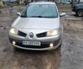 Серый Рено Меган, объемом двигателя 1.6 л и пробегом 271 тыс. км за 4200 $, фото 1 на Automoto.ua