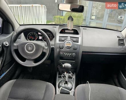 Серый Рено Меган, объемом двигателя 1.6 л и пробегом 179 тыс. км за 4600 $, фото 41 на Automoto.ua