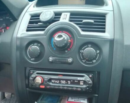 Рено Меган 2007 у Устиновке на Automoto.ua Сірий Рено Меган, об'ємом двигуна 1.4 л та пробігом 266 тис. км за 5600 $, фото 5 на Automoto.ua