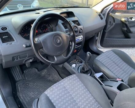 Серый Рено Меган, объемом двигателя 0 л и пробегом 176 тыс. км за 4450 $, фото 18 на Automoto.ua