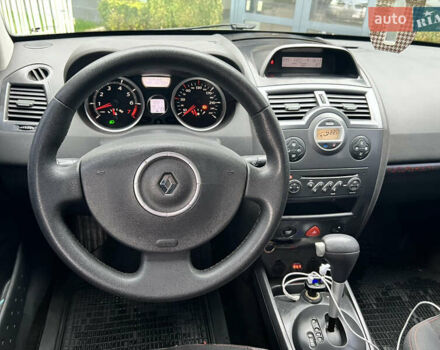 Серый Рено Меган, объемом двигателя 1.6 л и пробегом 179 тыс. км за 4600 $, фото 42 на Automoto.ua