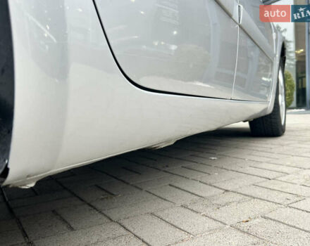 Серый Рено Меган, объемом двигателя 1.6 л и пробегом 179 тыс. км за 4600 $, фото 25 на Automoto.ua