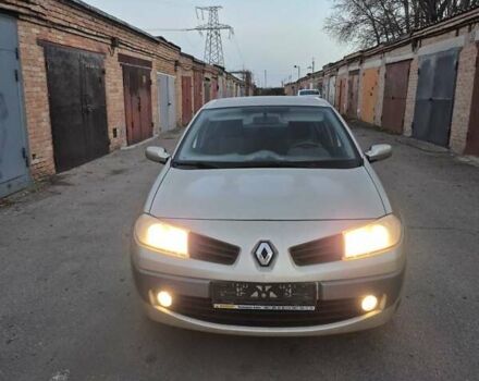 Сірий Рено Меган, об'ємом двигуна 1.6 л та пробігом 119 тис. км за 4750 $, фото 1 на Automoto.ua